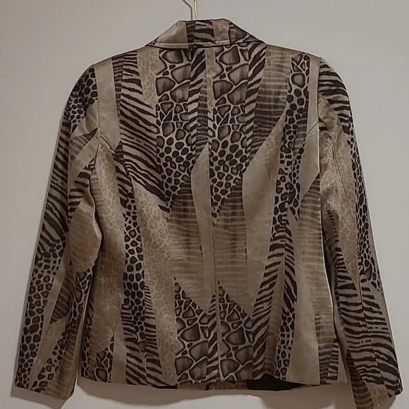 Jaket - Picture 3 of 5